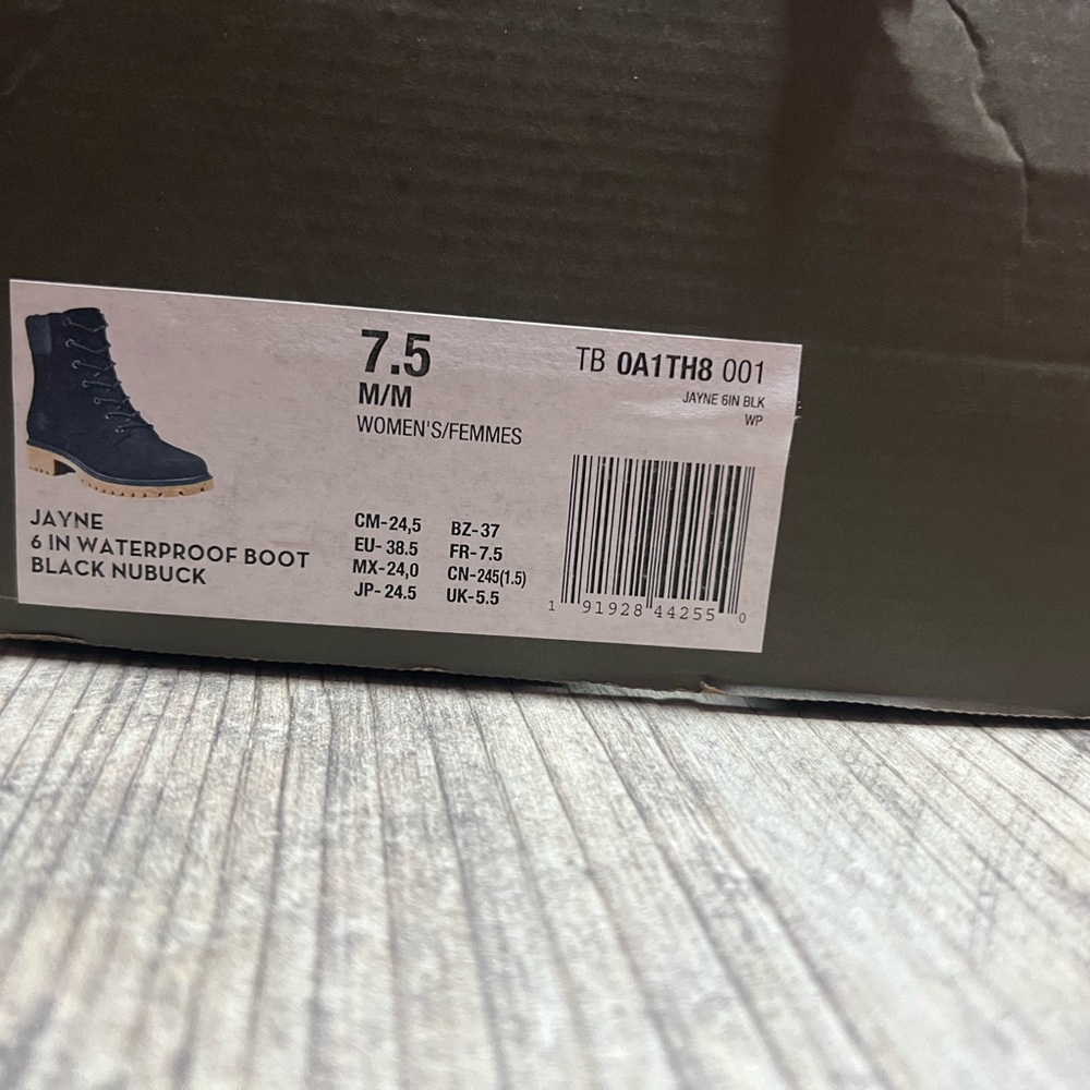 Black Jayne Timberland Women’s Boots - Picture 2 of 3